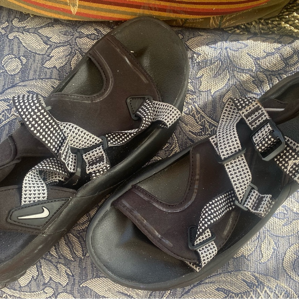 Nike Oneonta hiking sandals